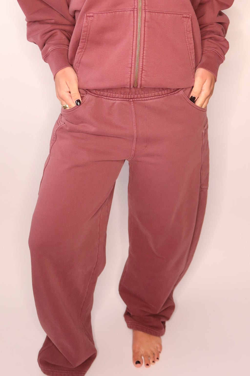 The Ryan Barrel Sweatpants - Fig