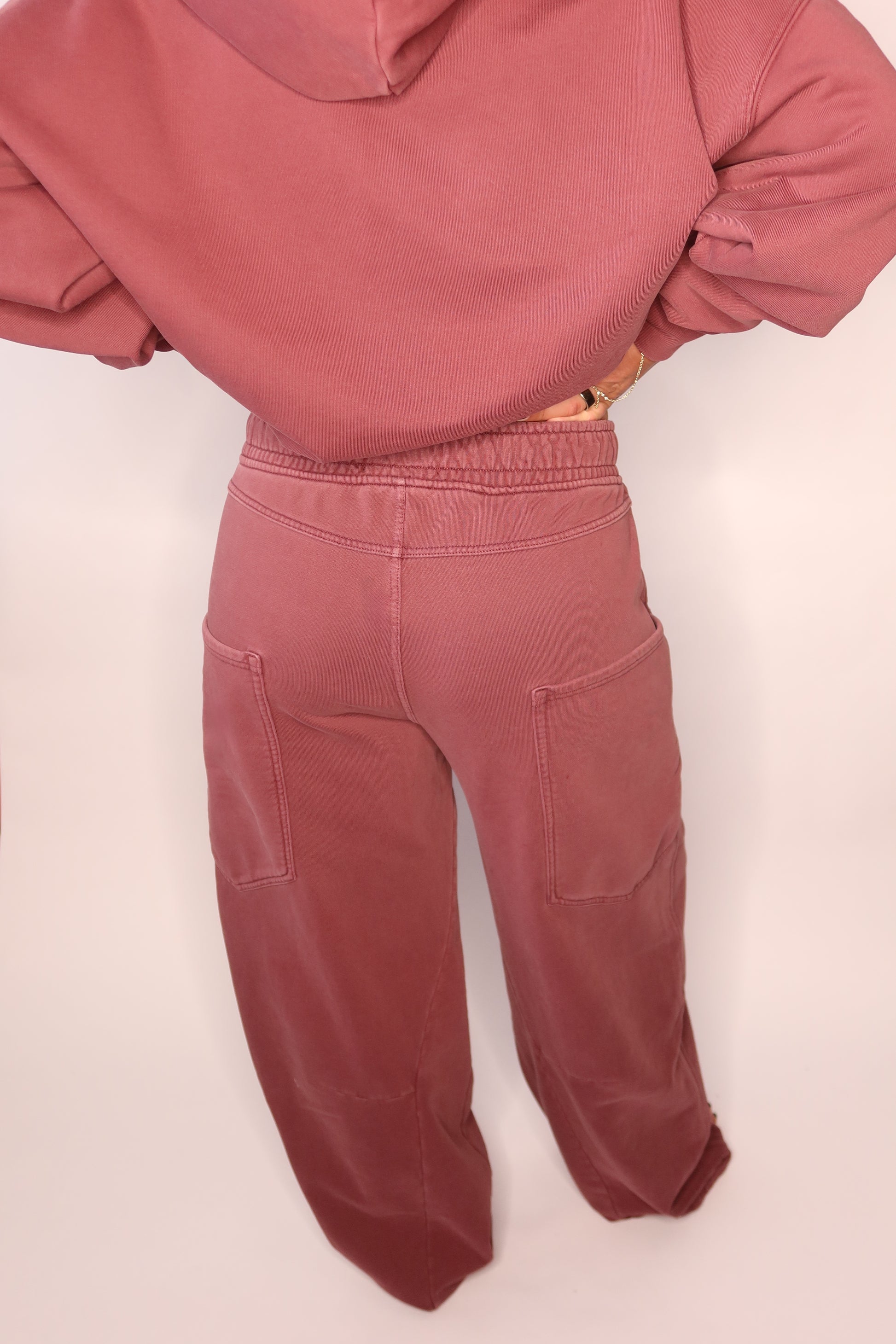 The Ryan Barrel Sweatpants - Fig